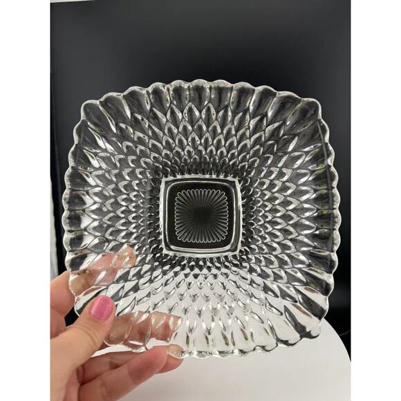 Vintage Indiana Glass Diamond Pattern Square Candy Dish - Picture 4 of 4